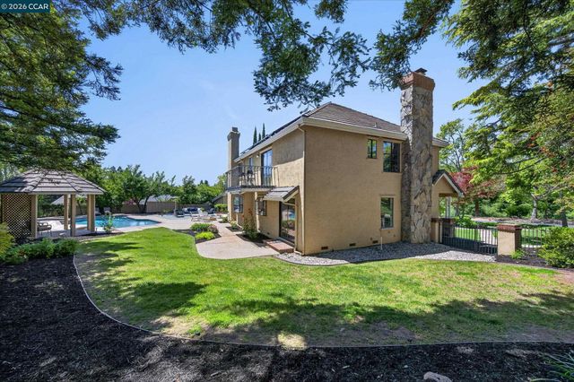 3187 Blackhawk Meadow Dr, Danville, CA 94506