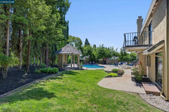 3187 Blackhawk Meadow Dr, Danville, CA 94506