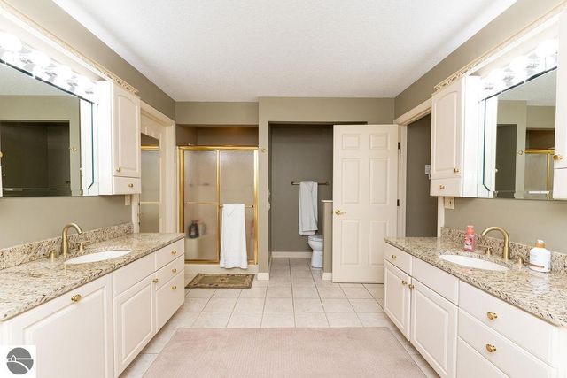 3106 Hunters Trail, Mt Pleasant, MI 48858