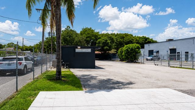 3100 NW 27th Ave, Miami, FL 33142