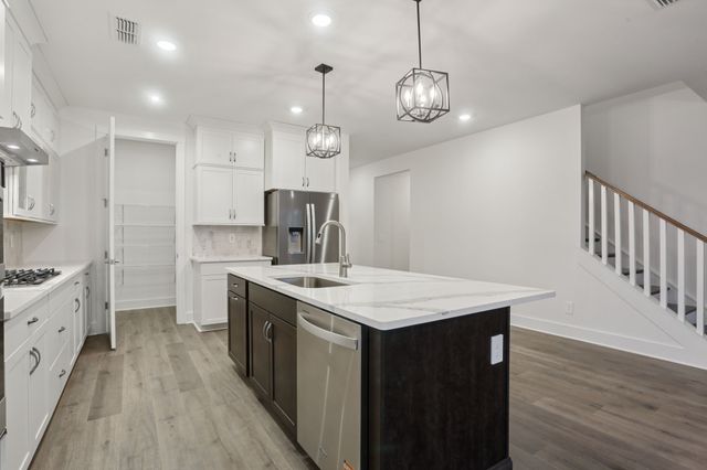 2425 Nolan Dr, Franklin, TN 37064