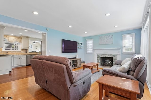2556 Mountain Ave, Scotch Plains Twp., NJ 07076