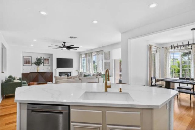 40548 Charleston St, Temecula, CA 92591