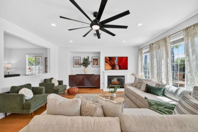 40548 Charleston St, Temecula, CA 92591