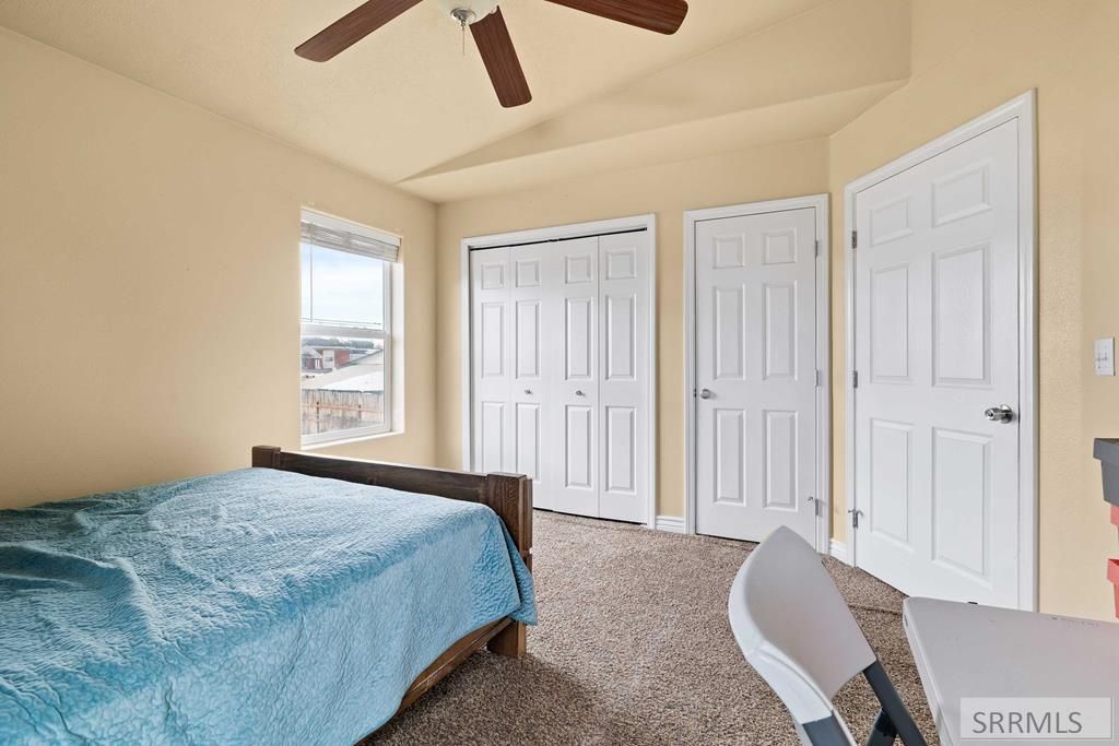 Image 10 of property listing at 1007 Falls Avenue, American Falls, ID 83211