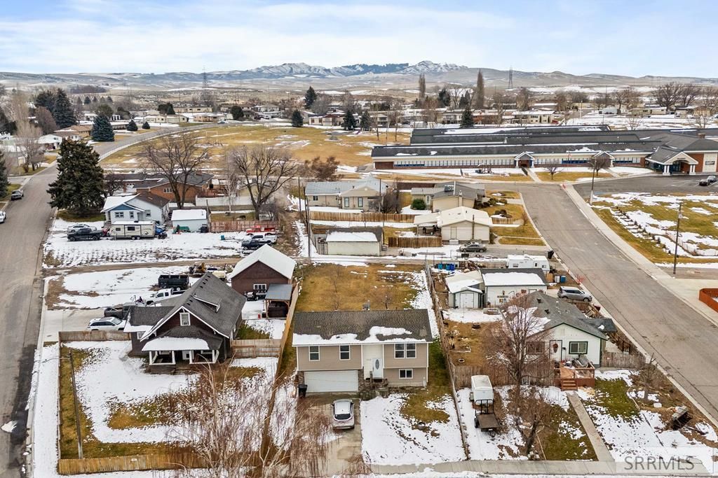 Image 26 of property listing at 1007 Falls Avenue, American Falls, ID 83211