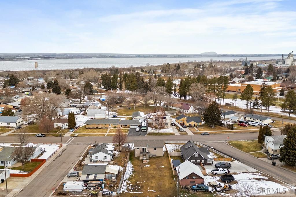 Image 28 of property listing at 1007 Falls Avenue, American Falls, ID 83211