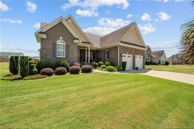 605 Oakridge Drive, Raeford, NC 28376