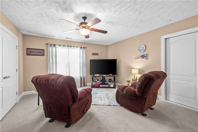 605 Oakridge Drive, Raeford, NC 28376
