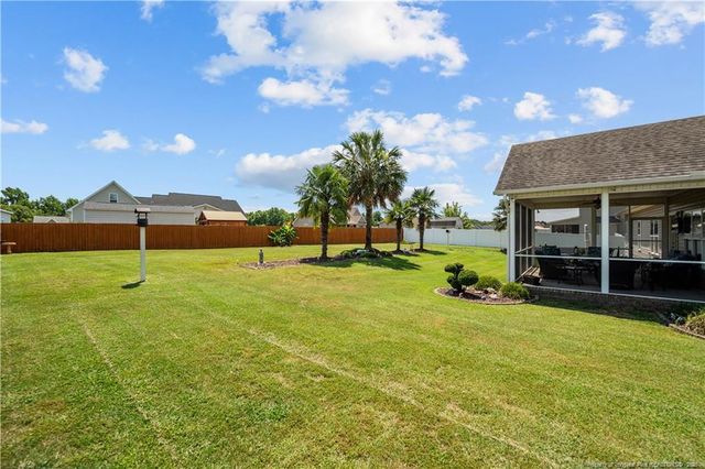 605 Oakridge Drive, Raeford, NC 28376