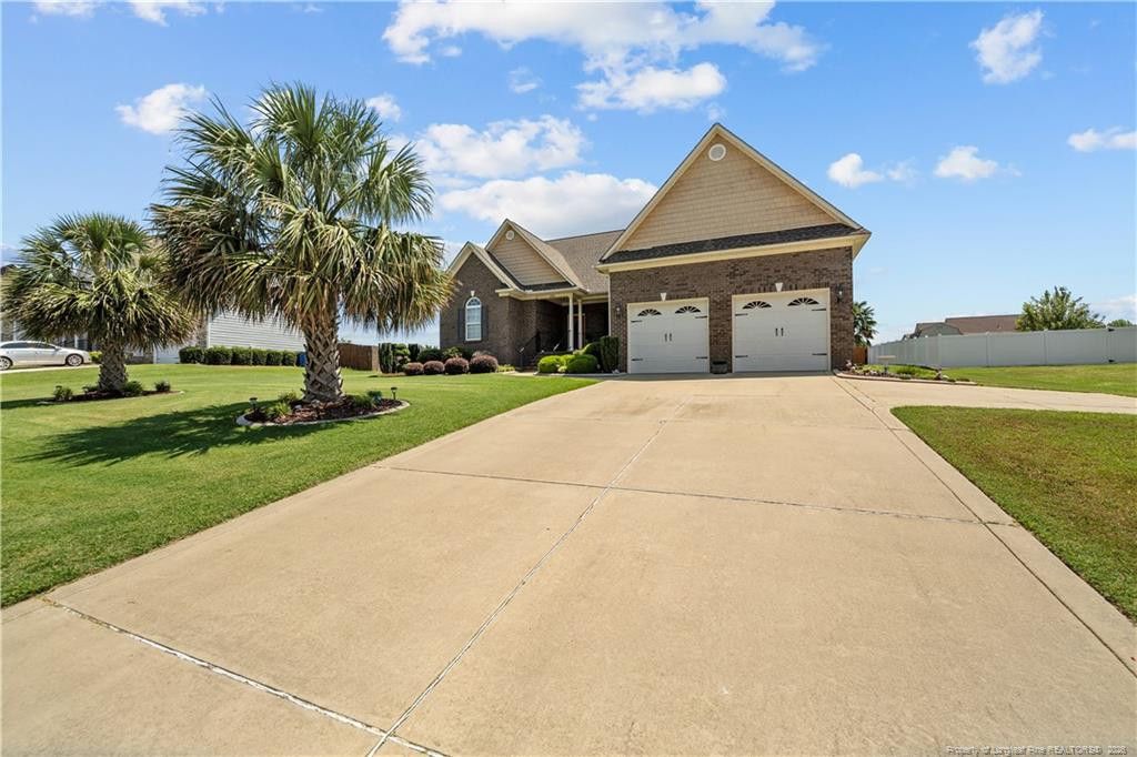 605 Oakridge Drive, Raeford, NC 28376