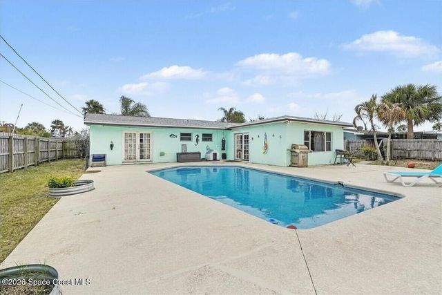 330 Glenwood Avenue, Satellite Beach, FL 32937