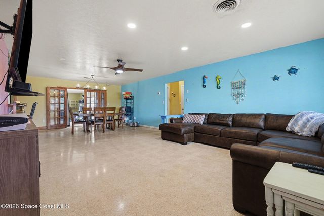 330 Glenwood Avenue, Satellite Beach, FL 32937