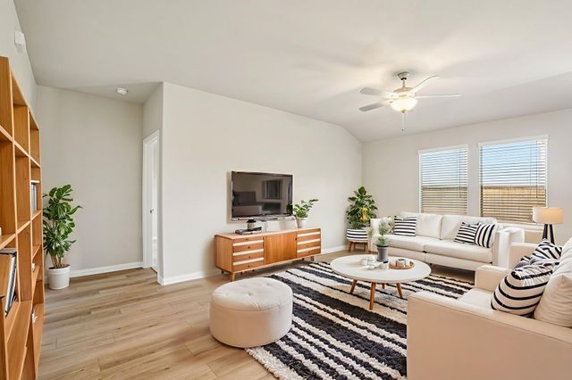 2229 Mustang Way, Seagoville, TX 75159