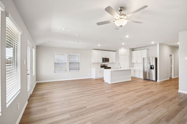 2229 Mustang Way, Seagoville, TX 75159