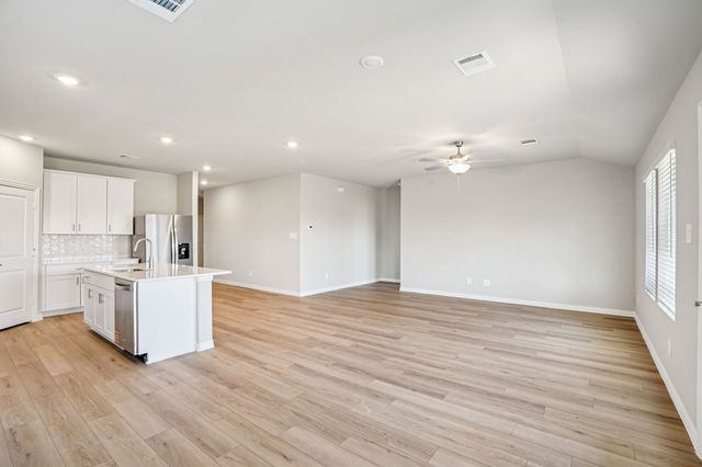 2229 Mustang Way, Seagoville, TX 75159