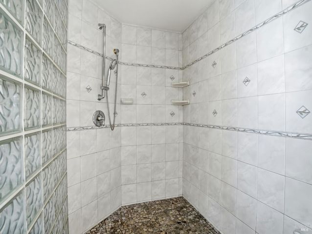 3460 Happy Valley Ave, Santa Rosa, CA 95404