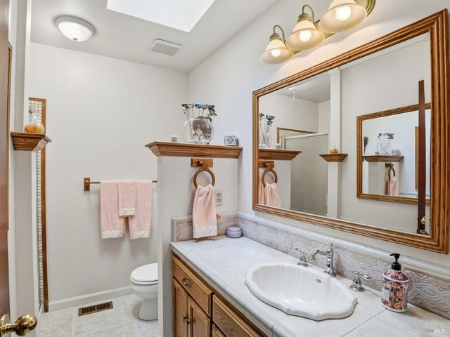 3460 Happy Valley Ave, Santa Rosa, CA 95404