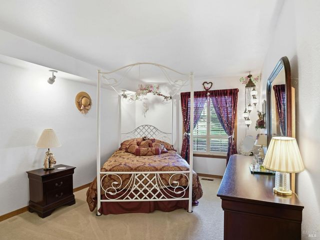 3460 Happy Valley Ave, Santa Rosa, CA 95404