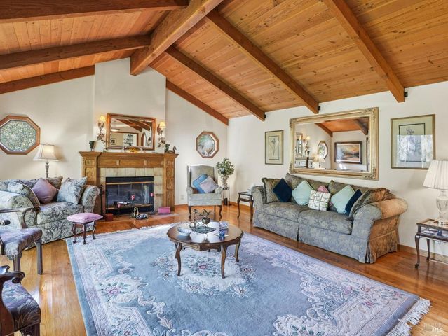 3460 Happy Valley Ave, Santa Rosa, CA 95404