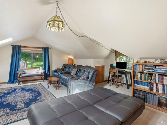 3460 Happy Valley Ave, Santa Rosa, CA 95404