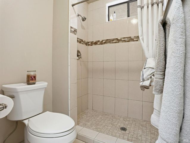 3460 Happy Valley Ave, Santa Rosa, CA 95404