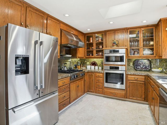 3460 Happy Valley Ave, Santa Rosa, CA 95404