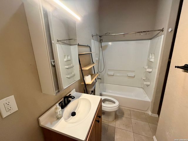 210 Cadwallader, San Antonio, TX 78212