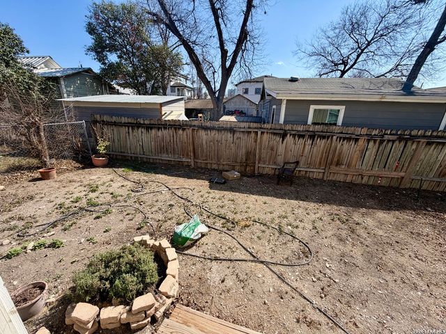 210 Cadwallader, San Antonio, TX 78212