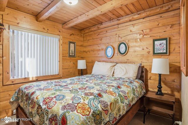 9000 N Palmer Fishhook Road, Palmer, AK 99645