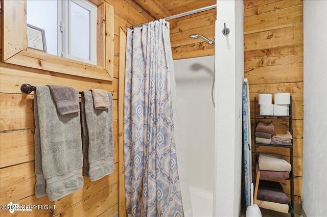 9000 N Palmer Fishhook Road, Palmer, AK 99645