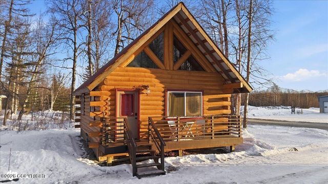 9000 N Palmer Fishhook Road, Palmer, AK 99645