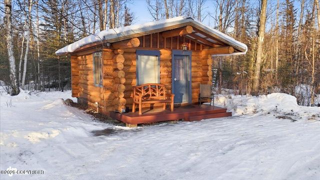 9000 N Palmer Fishhook Road, Palmer, AK 99645