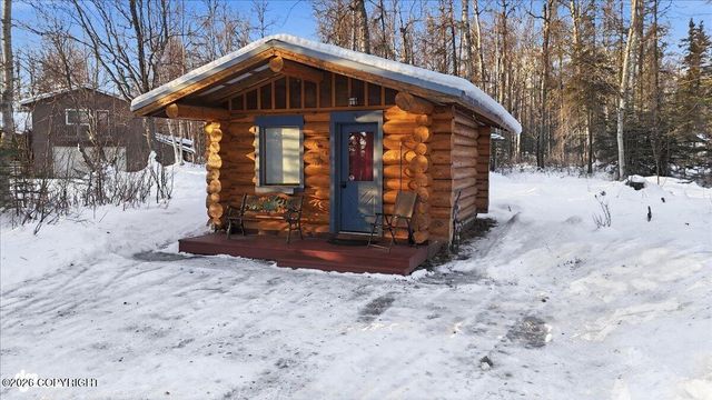 9000 N Palmer Fishhook Road, Palmer, AK 99645