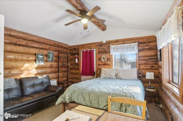 9000 N Palmer Fishhook Road, Palmer, AK 99645