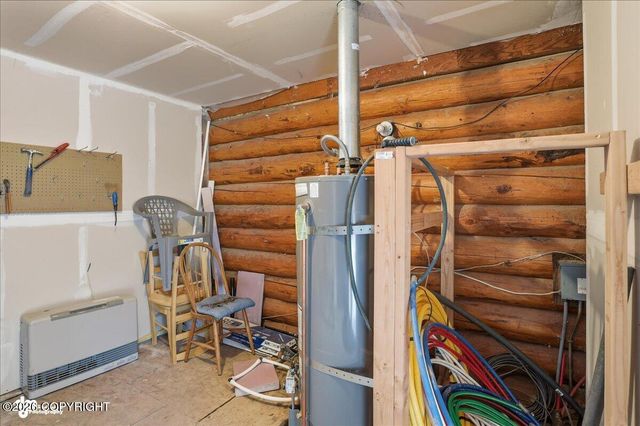 9000 N Palmer Fishhook Road, Palmer, AK 99645