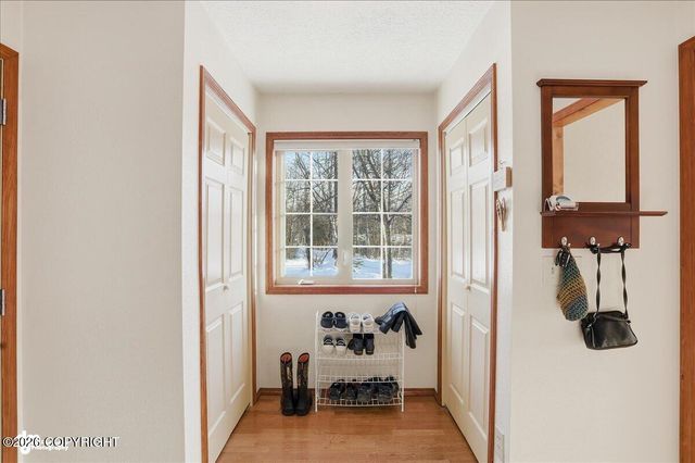 9000 N Palmer Fishhook Road, Palmer, AK 99645