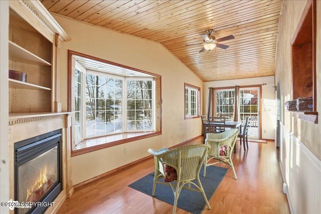 9000 N Palmer Fishhook Road, Palmer, AK 99645