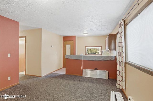 9000 N Palmer Fishhook Road, Palmer, AK 99645