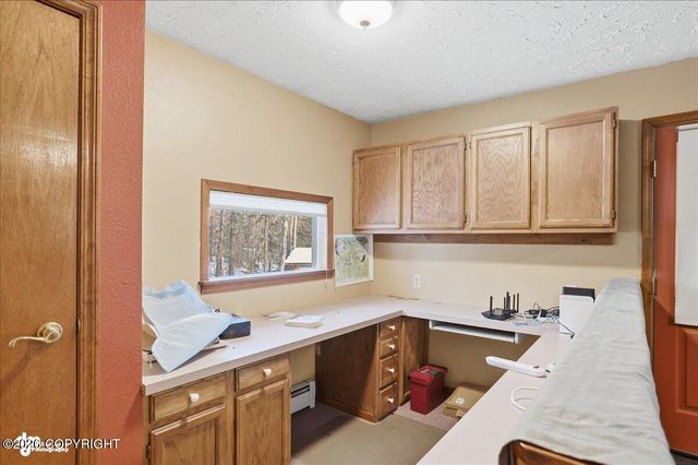 9000 N Palmer Fishhook Road, Palmer, AK 99645