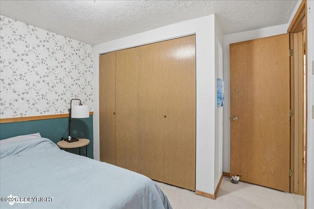 9000 N Palmer Fishhook Road, Palmer, AK 99645