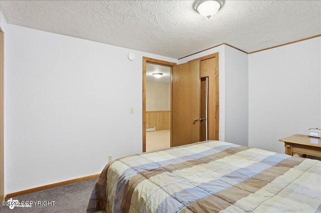 9000 N Palmer Fishhook Road, Palmer, AK 99645