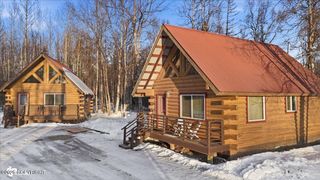 9000 N Palmer Fishhook Road, Palmer, AK 99645