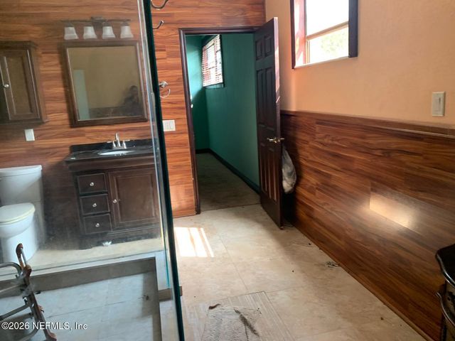 1645 FOREST HILLS Road, Jacksonville, FL 32208
