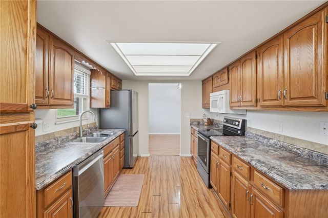 7521 Glenhurst Drive, Vandalia, OH 45414