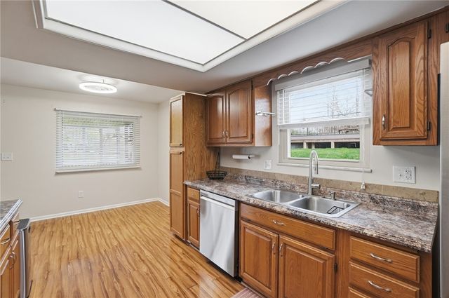 7521 Glenhurst Drive, Vandalia, OH 45414