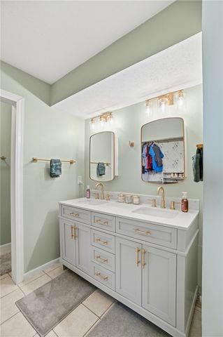 7521 Glenhurst Drive, Vandalia, OH 45414