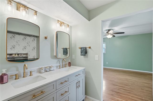 7521 Glenhurst Drive, Vandalia, OH 45414