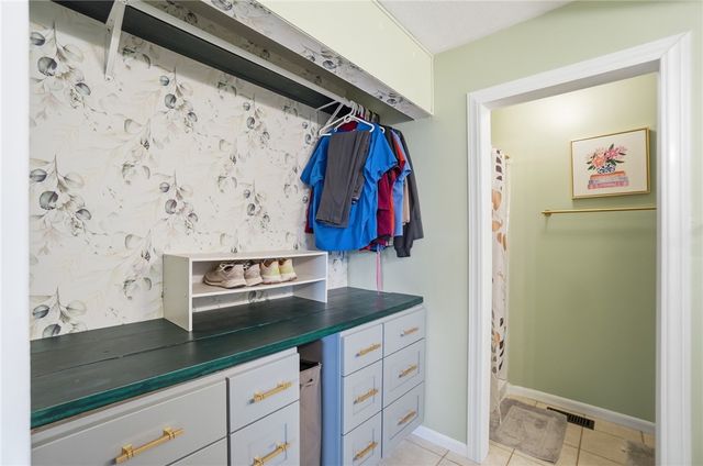 7521 Glenhurst Drive, Vandalia, OH 45414