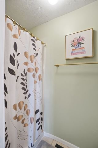 7521 Glenhurst Drive, Vandalia, OH 45414